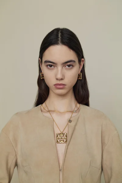 Look 7